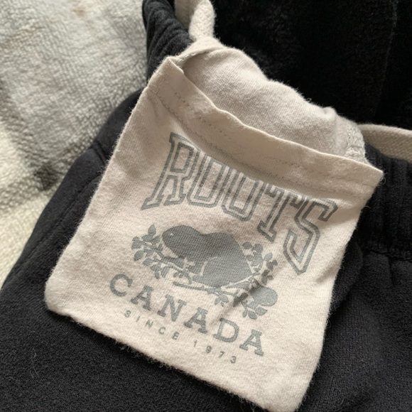 Black Roots shorts - size xxs girls - Picture 5 of 5